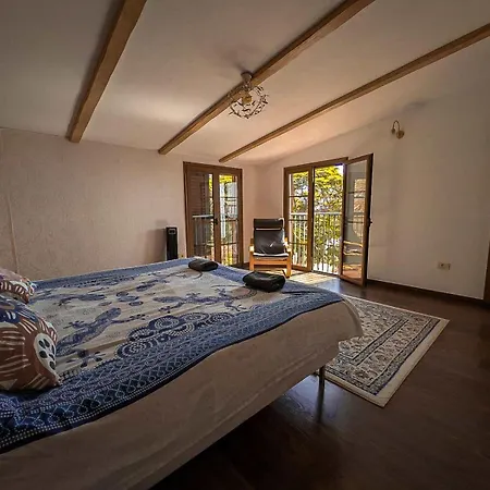 Primavera Apartment *